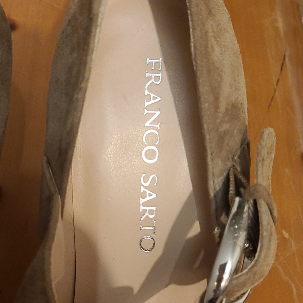 Suede platform Pumps - Picture 3 of 6